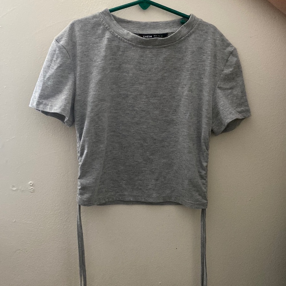 Grey cropped top